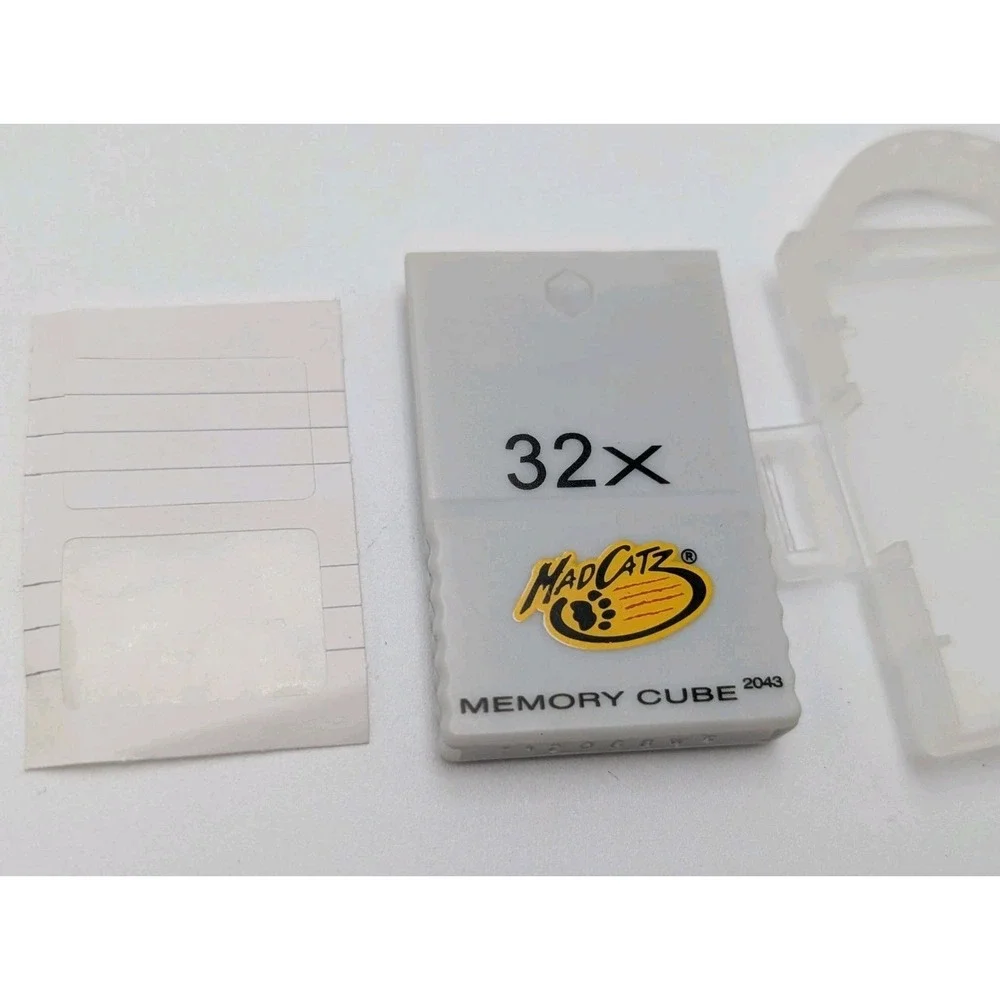 MadCatz Nintendo GameCube Memory Card 32X 2043 Blocks
